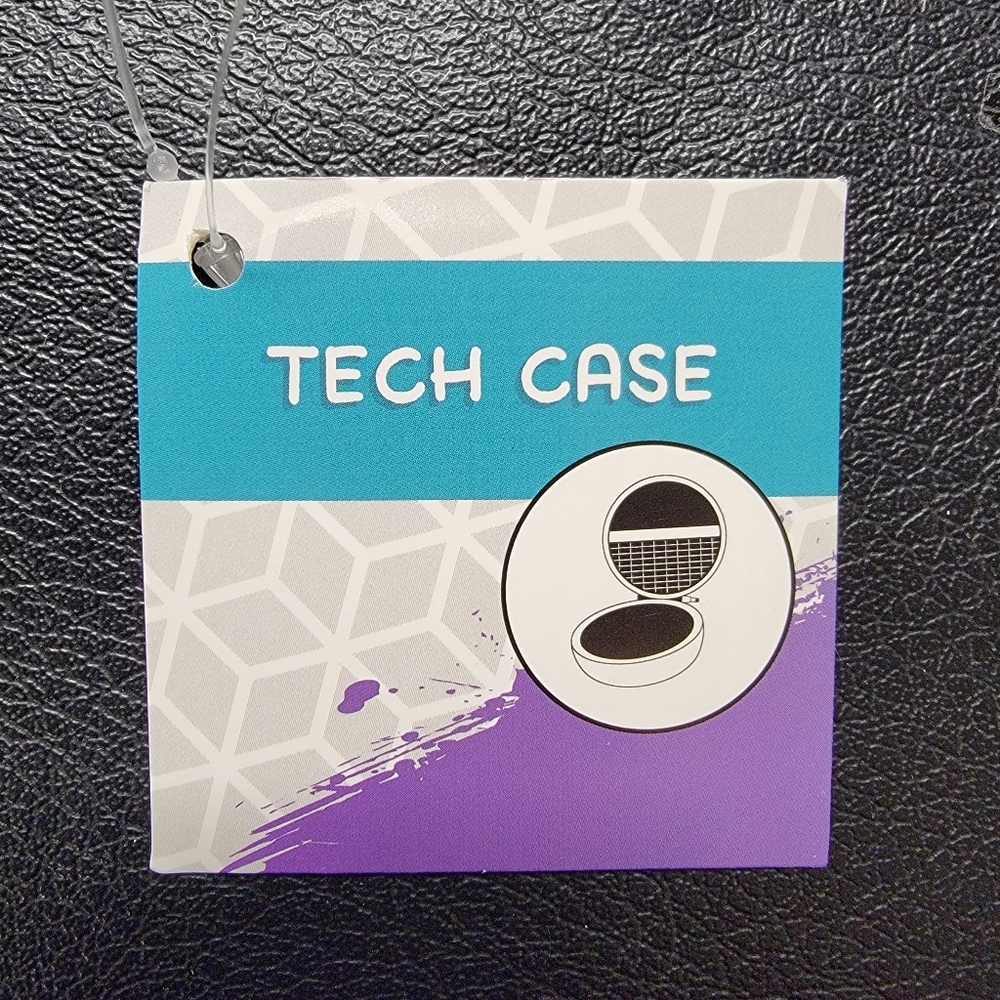 Pineapple Tech Case 🍍 - Picture 2 of 6
